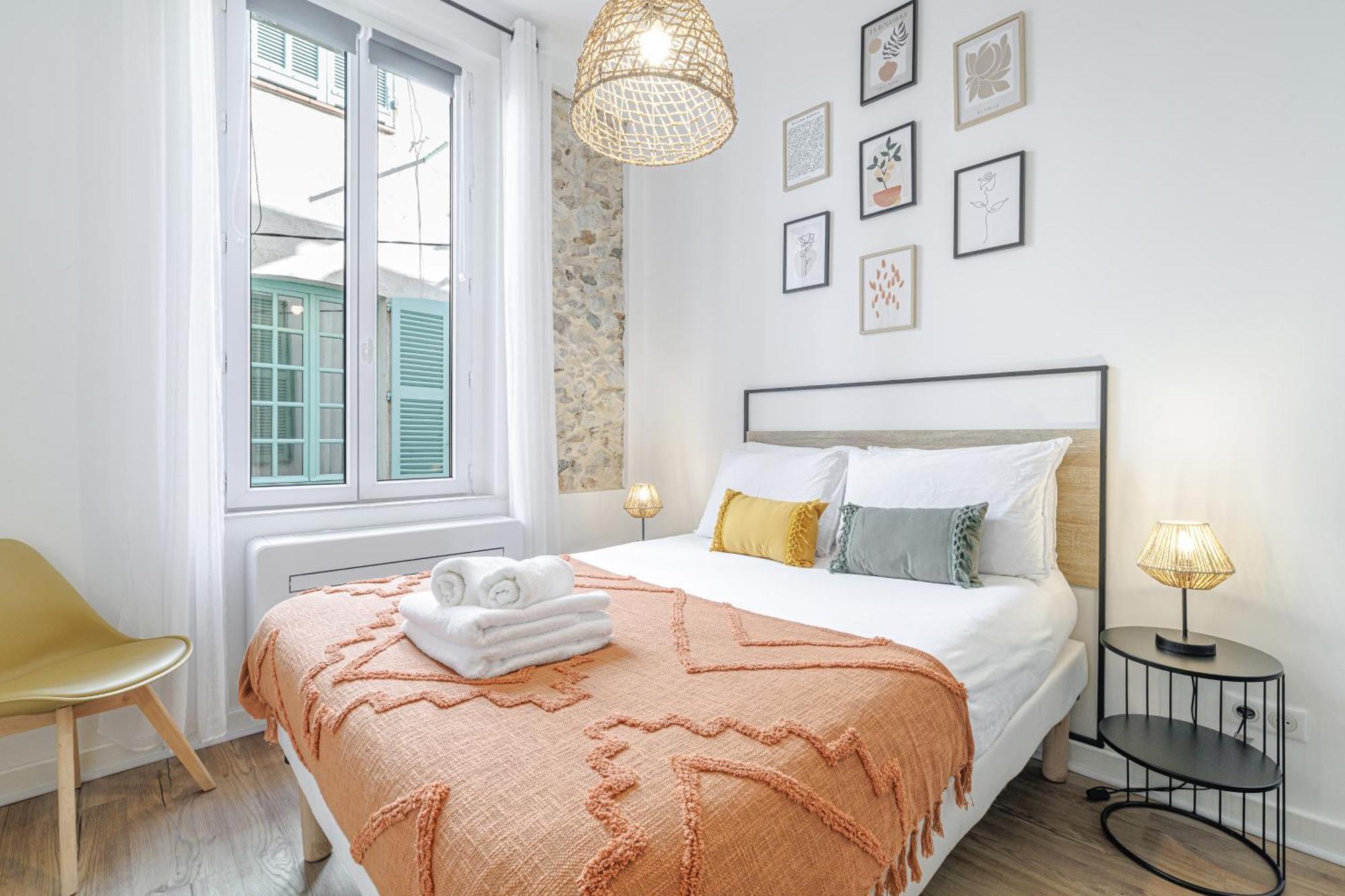 Old Town Antibes Superb New Flat, For 3, Ac, Wi-Fi Apartment Exterior foto