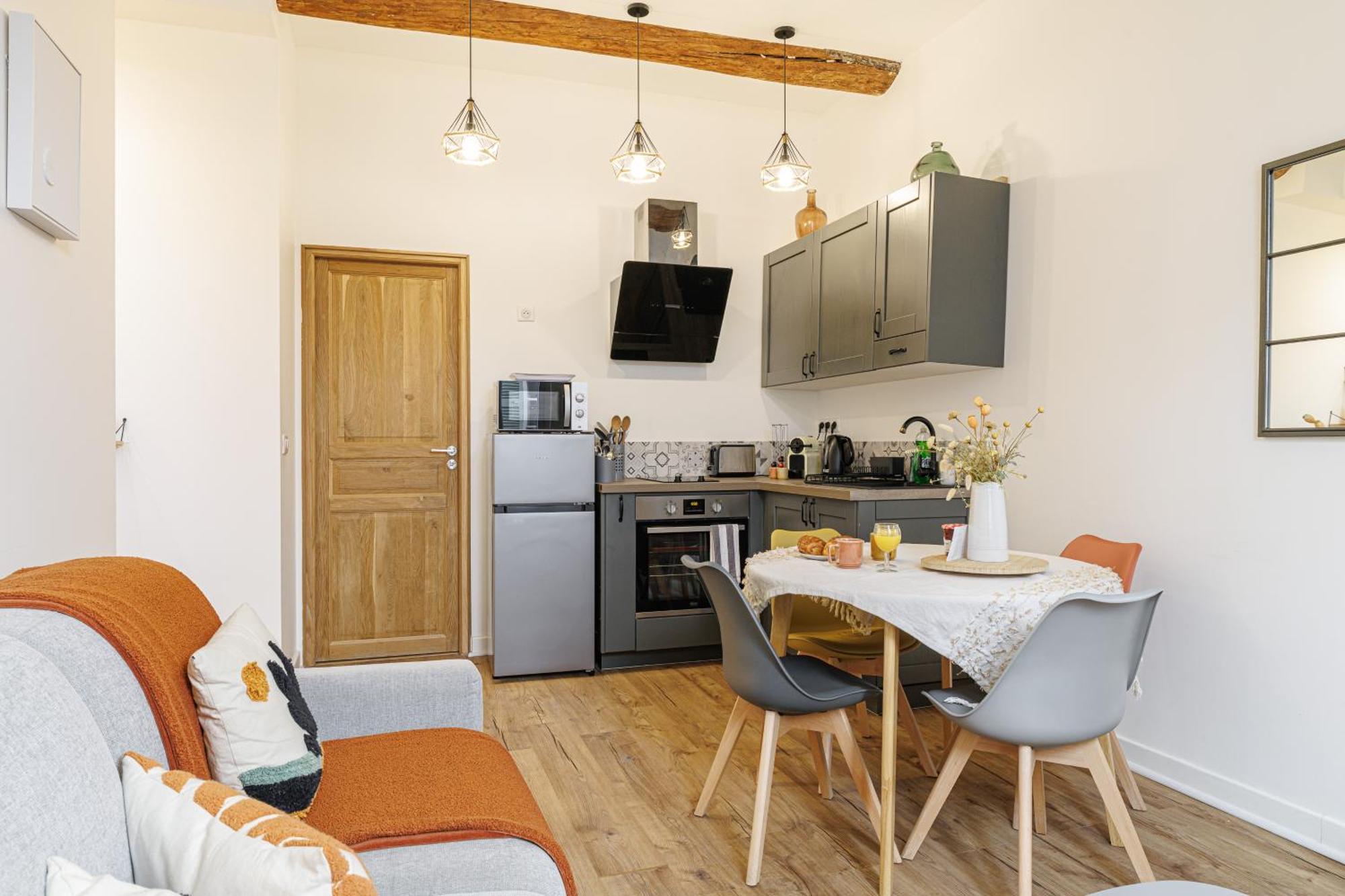 Old Town Antibes Superb New Flat, For 3, Ac, Wi-Fi Apartment Exterior foto