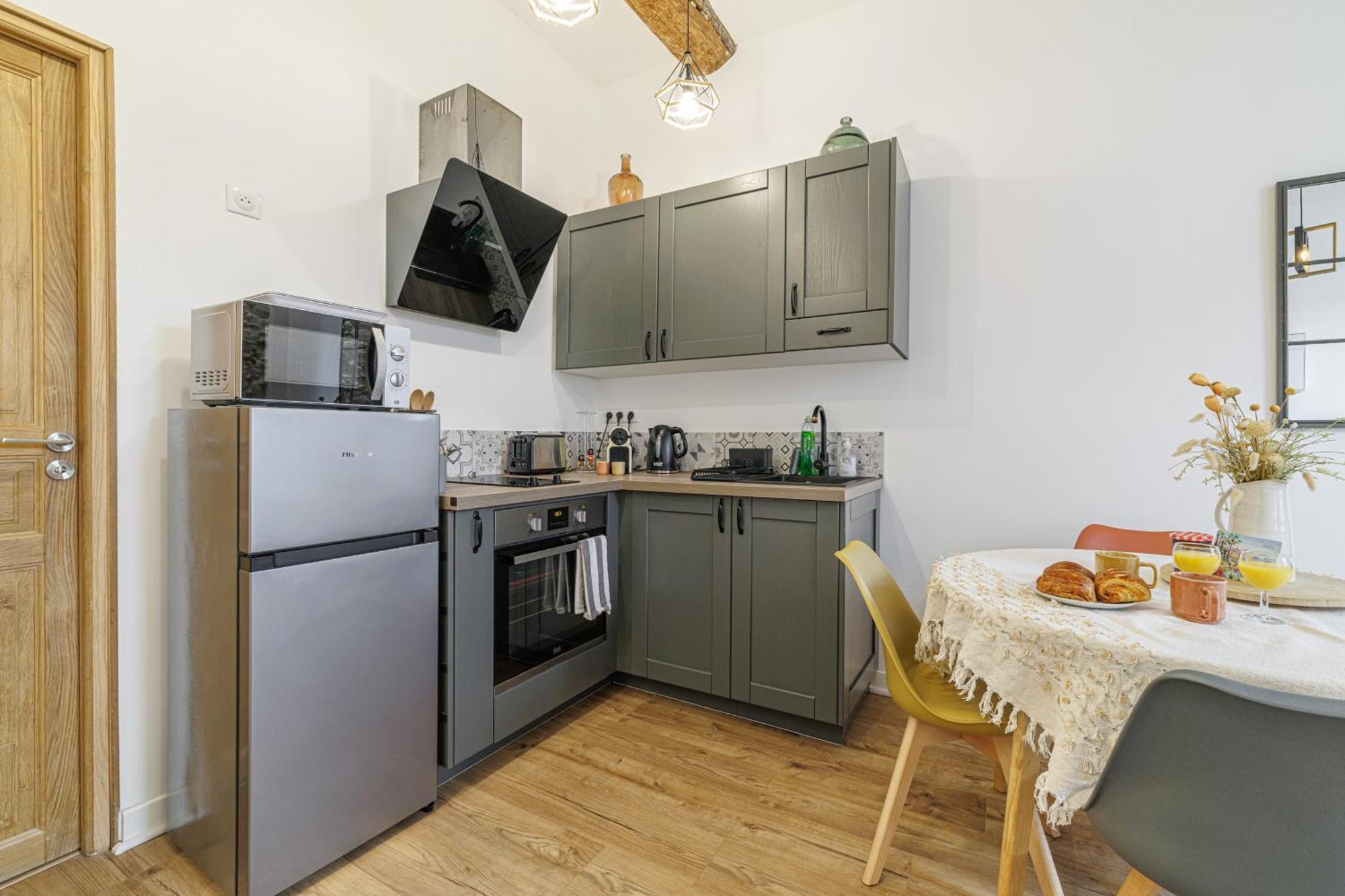 Old Town Antibes Superb New Flat, For 3, Ac, Wi-Fi Apartment Exterior foto